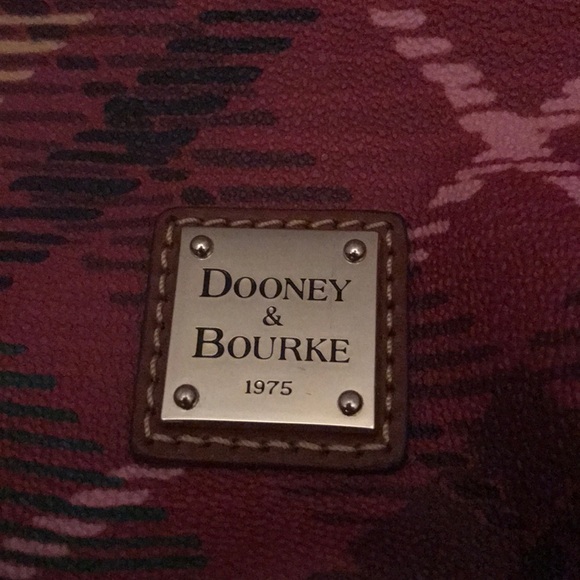 Authentic Dooney and Bourke cross body bag - Picture 3 of 4